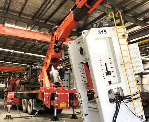 安岳附近随车吊出租，轻松解决运输难题