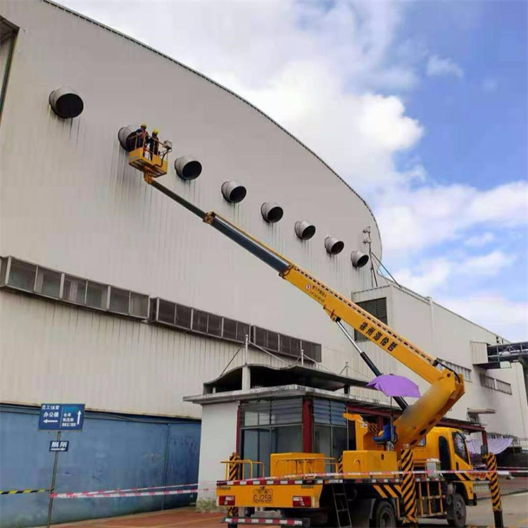 安岳高空作业车出租服务：专业广告牌安装解决方案